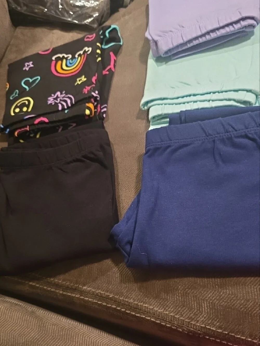 Old Navy pairs black